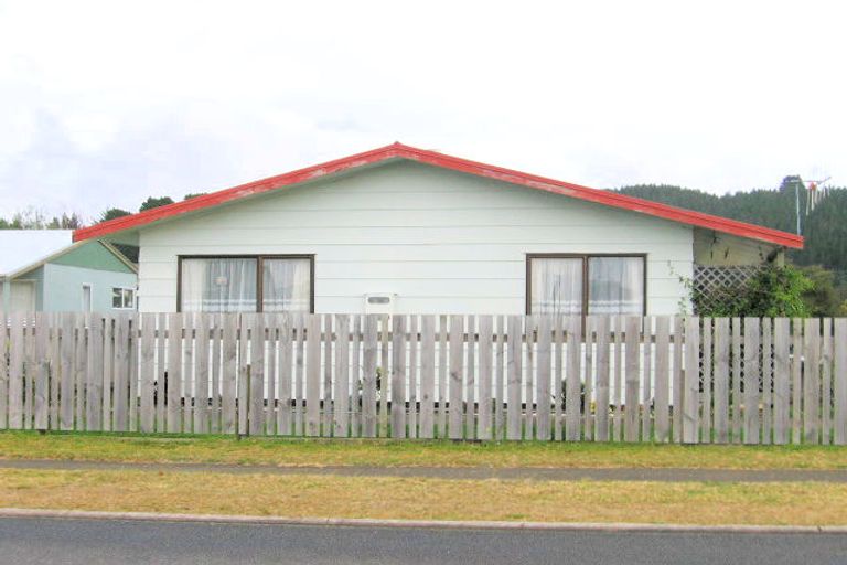 Photo of property in 151 Sharyn Place, Whangamata, 3620