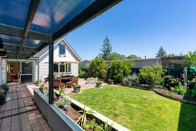 Photo of property in 41 Koputara Road, Himatangi Beach, Foxton, 4891