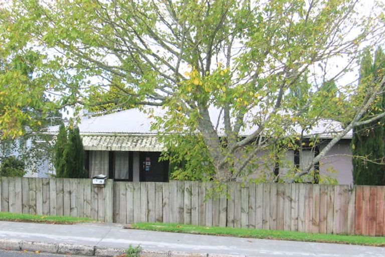 Photo of property in 1/19 Tahi Terrace, Glen Eden, Auckland, 0602