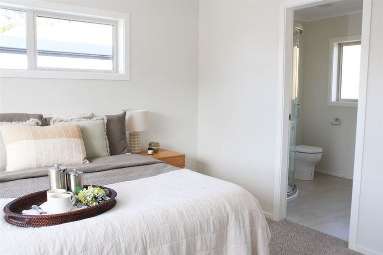 Photo of property in 47 Stockport Grove, Churton Park, Wellington, 6037