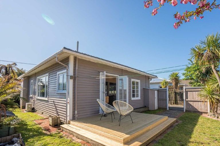 Photo of property in 144 Milton Street, Somerfield, Christchurch, 8024