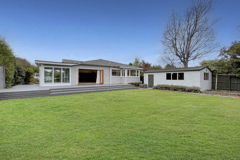 Photo of property in 17 Roosevelt Avenue, St Albans, Christchurch, 8014