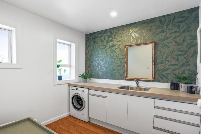 Photo of property in 71 Hamilton Avenue, Ilam, Christchurch, 8041