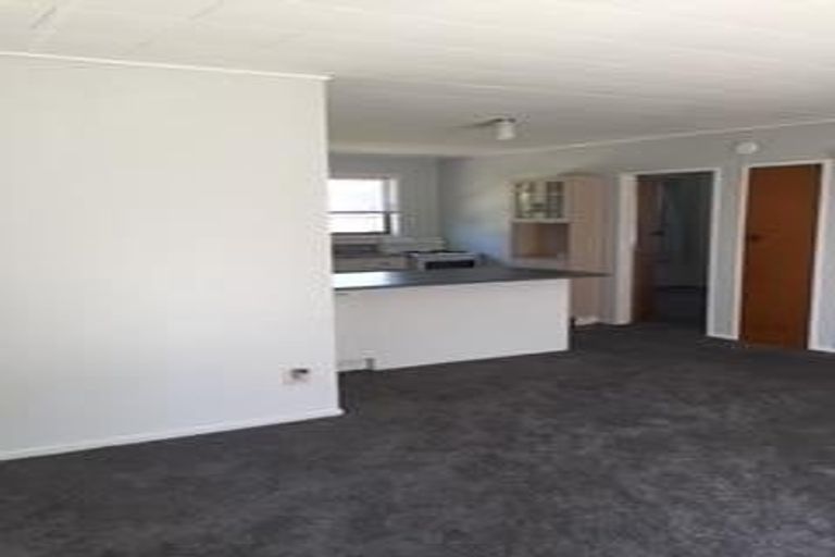 Photo of property in 8a Wyndham Road, Hannahs Bay, Rotorua, 3010