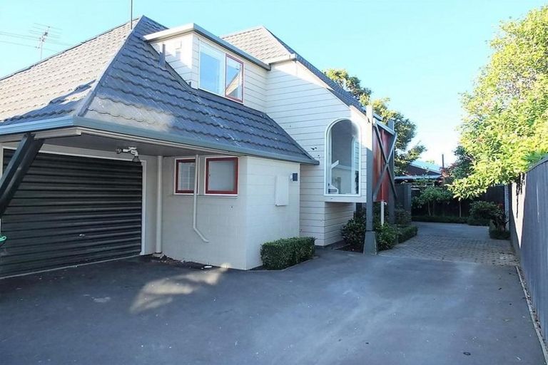 Photo of property in 76b Memorial Avenue, Ilam, Christchurch, 8053