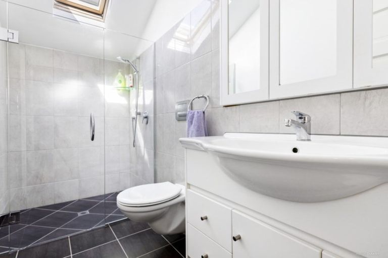 Photo of property in 60 Hobson Street, Thorndon, Wellington, 6011