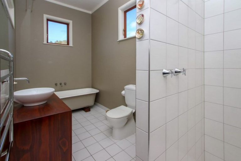 Photo of property in 68 Charles Street, Westshore, Napier, 4110