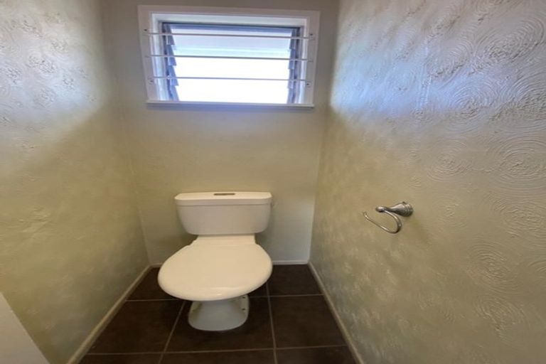 Photo of property in 52 Hobart Crescent, Wattle Downs, Auckland, 2103