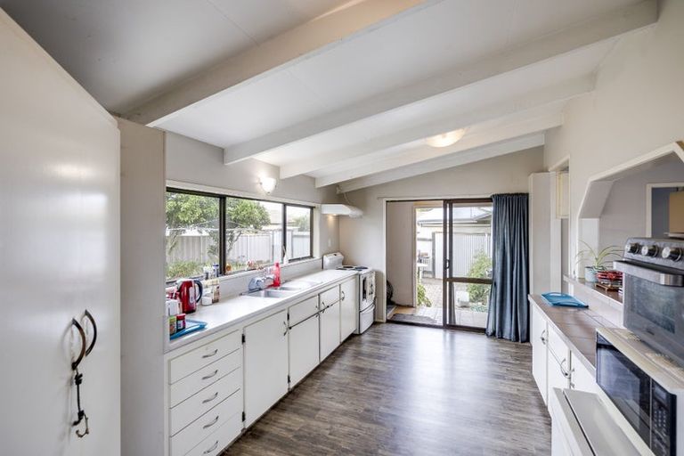 Photo of property in 20 Warwick Crescent, Taradale, Napier, 4112