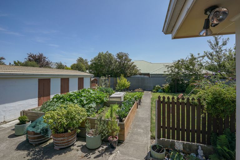 Photo of property in 2 Manchester Place, Rangiora, 7400