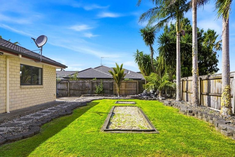 Photo of property in 1 William Gamble Drive, Greenhithe, Auckland, 0632