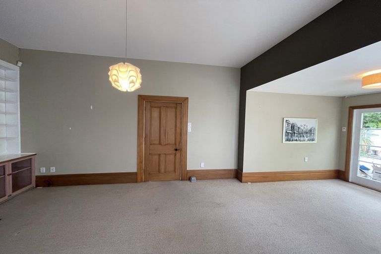 Photo of property in 135 Somerfield Street, Somerfield, Christchurch, 8024