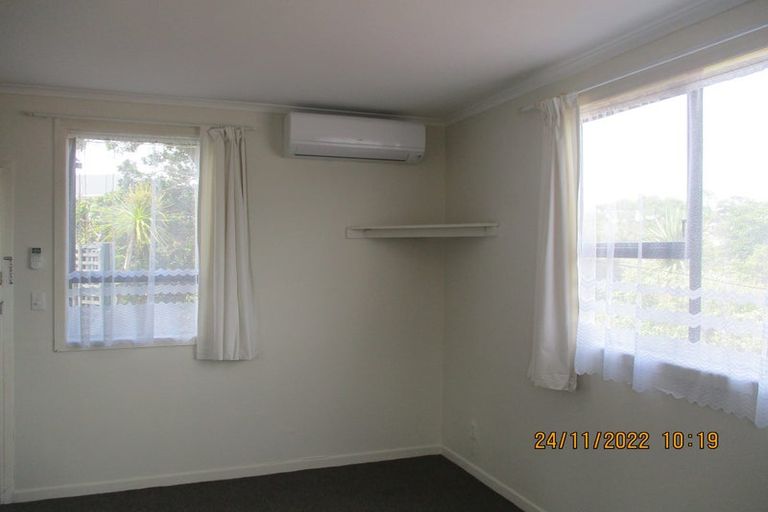 Photo of property in 81 Northland Road, Northland, Wellington, 6012