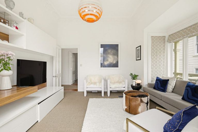 Photo of property in 117 Pirie Street, Mount Victoria, Wellington, 6011