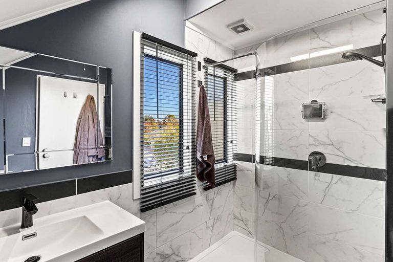 Photo of property in 123a Ravensdale Rise, Westmorland, Christchurch, 8025