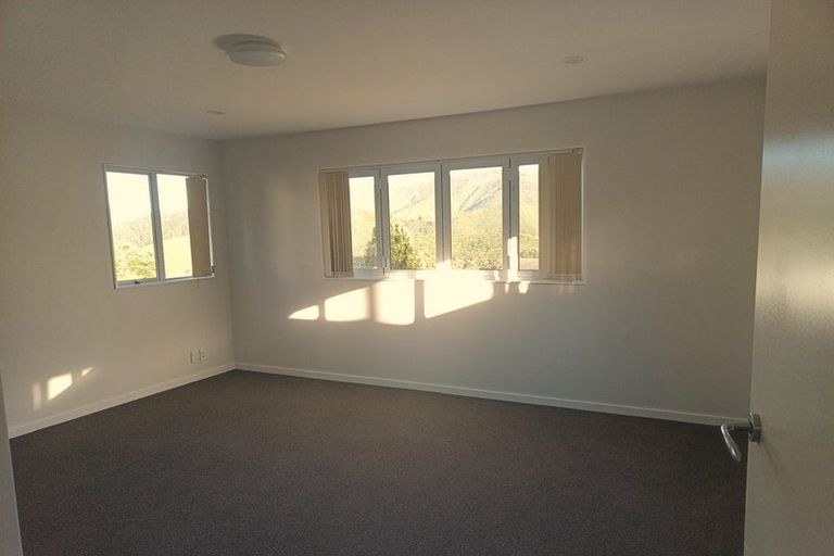 Photo of property in 164 The Ridgeway, Mornington, Wellington, 6021