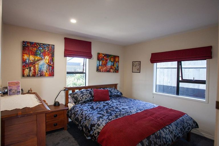 Photo of property in 6 Battiscombe Terrace, Waitara, 4320