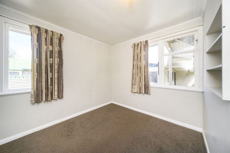 Photo of property in 30 Manawatu Street, Hokowhitu, Palmerston North, 4410