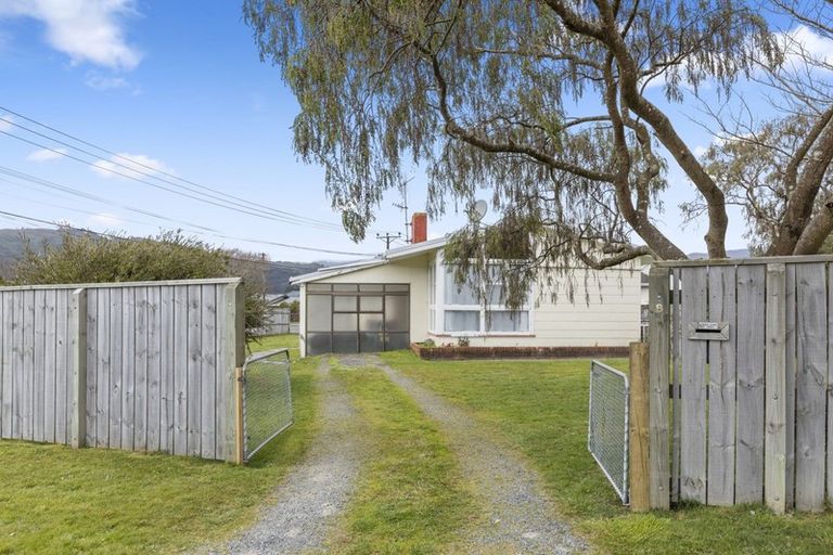 Photo of property in 8 Rimu Street, Wainuiomata, Lower Hutt, 5014