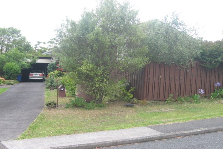 Photo of property in 43 Powrie Street, Glenfield, Auckland, 0629