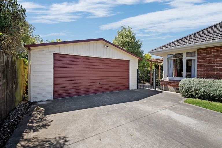 Photo of property in 8 Merton Place, Bryndwr, Christchurch, 8053