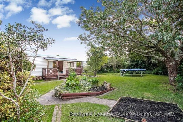 Photo of property in 134 Moire Road, West Harbour, Auckland, 0618