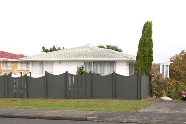 Photo of property in 5 Advene Road, Cockle Bay, Auckland, 2014