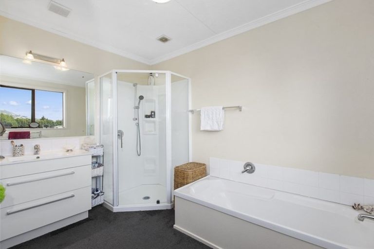 Photo of property in 22 Dukes Road North, Mosgiel, 9092