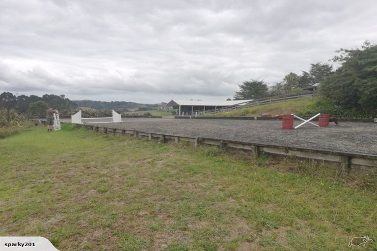 Photo of property in 175 Hanham Road, Kumeu, 0891