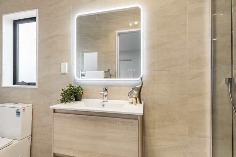 Photo of property in 36d Sunnyside Crescent, Papatoetoe, Auckland, 2025