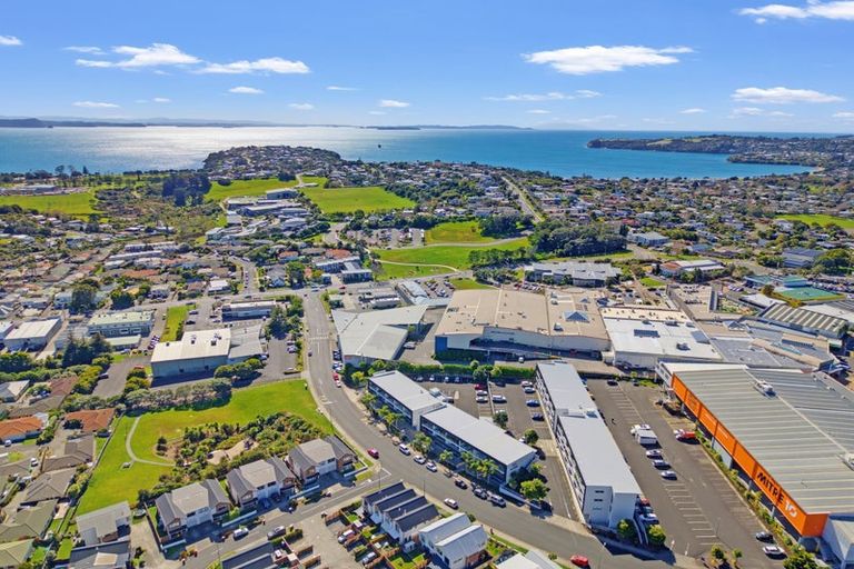 Photo of property in 6/17 Link Crescent, Stanmore Bay, Whangaparaoa, 0932