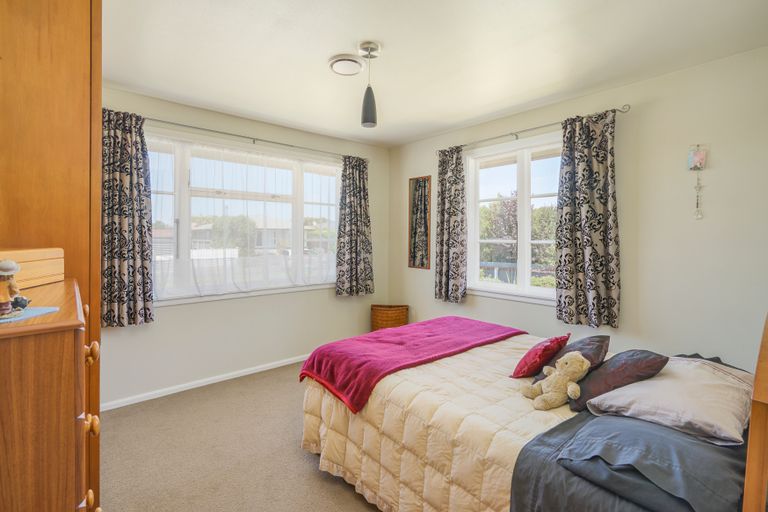 Photo of property in 2 Manchester Place, Rangiora, 7400