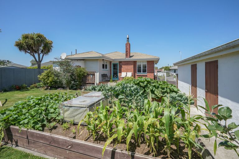 Photo of property in 2 Manchester Place, Rangiora, 7400