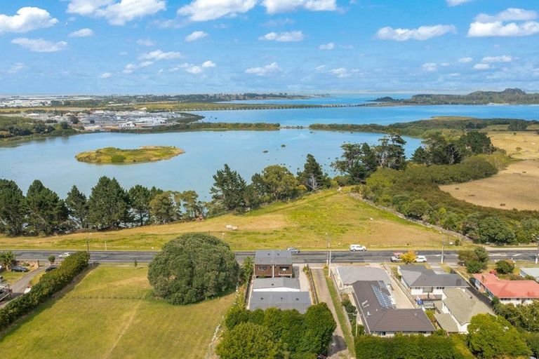 Photo of property in 2/141 Wallace Road, Mangere Bridge, Auckland, 2022