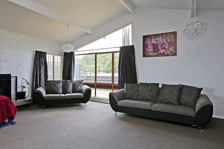 Photo of property in 100 Flaxmere Avenue, Flaxmere, Hastings, 4120