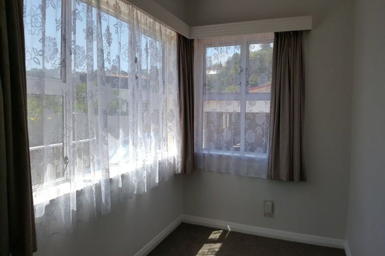 Photo of property in 61 Strathmore Avenue, Strathmore Park, Wellington, 6022