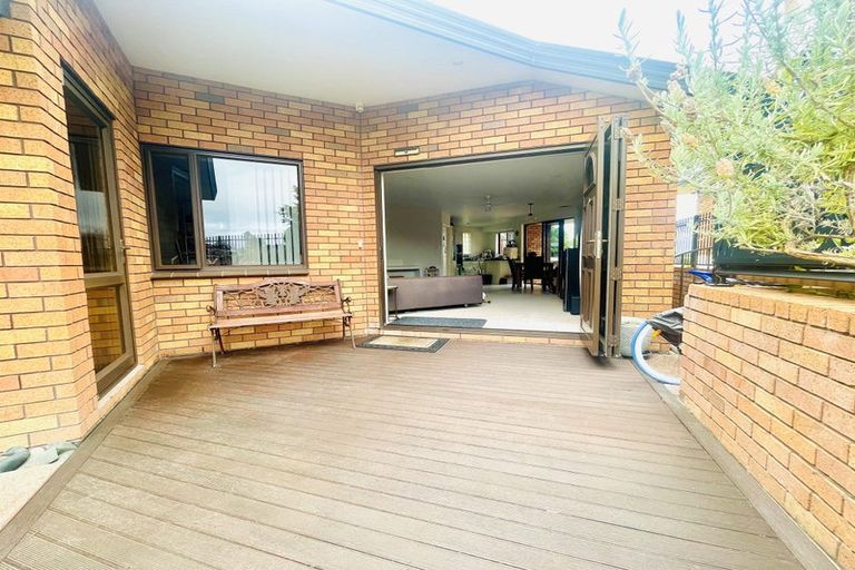 Photo of property in 9 Renoir Street, West Harbour, Auckland, 0618