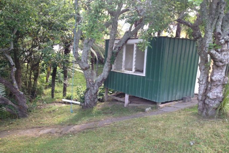 Photo of property in 12 Korotaha Terrace, Rothesay Bay, Auckland, 0630