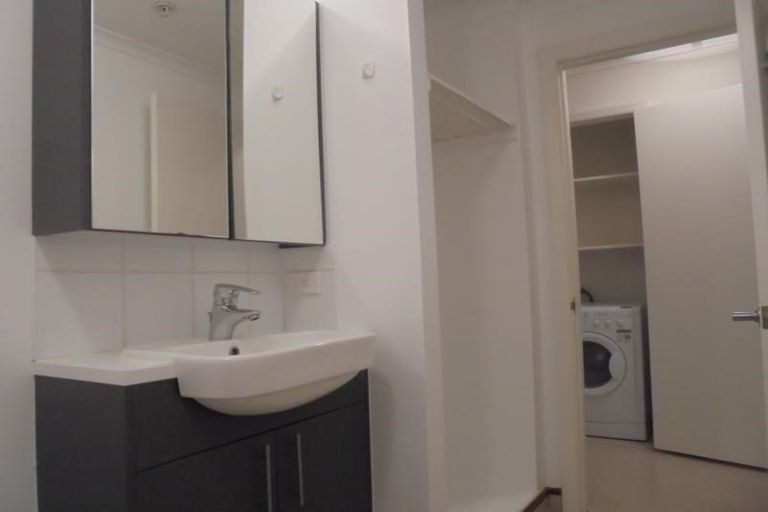 Photo of property in Monvie Apartments, 109/15 Holland Street, Te Aro, Wellington, 6011