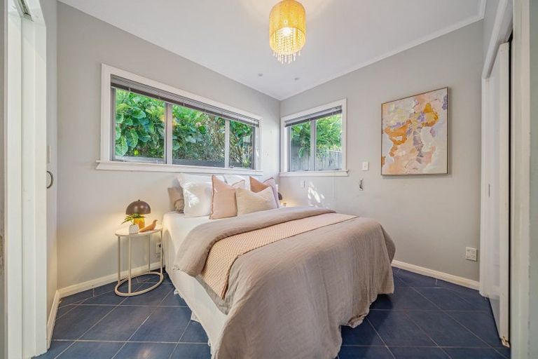 Photo of property in 7 Sunset Parade, Plimmerton, Porirua, 5026