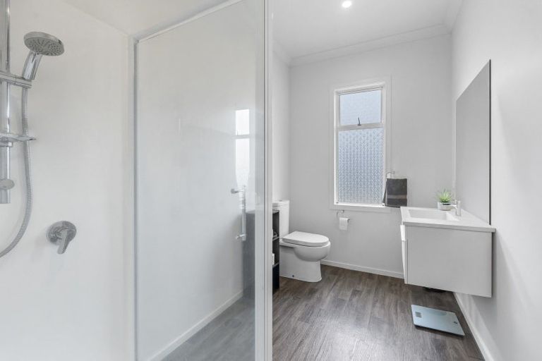 Photo of property in 1 Rainsford Street, Moturoa, New Plymouth, 4310