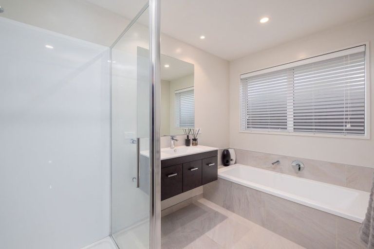 Photo of property in 26 Pegasus Main Street, Pegasus, 7612