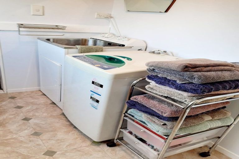 Photo of property in 46 Bays Road, Orere Point, Papakura, 2585