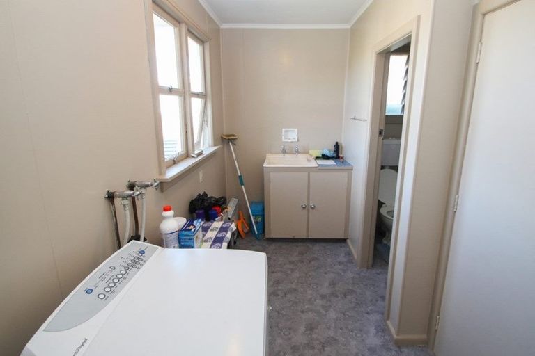 Photo of property in 43 Stuart Street, Holmes Hill, Oamaru, 9401