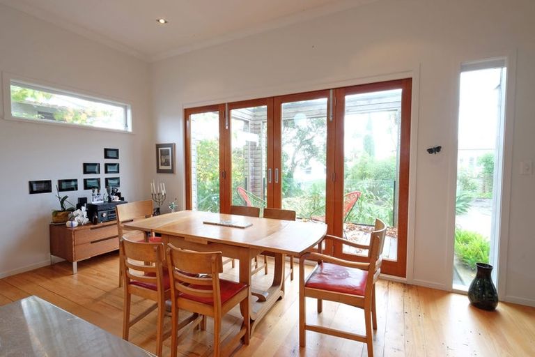 Photo of property in 3 Awanui Street, Birkenhead, Auckland, 0626