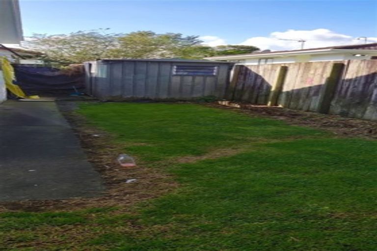 Photo of property in 2/3 Ririno Place, Manurewa, Auckland, 2102