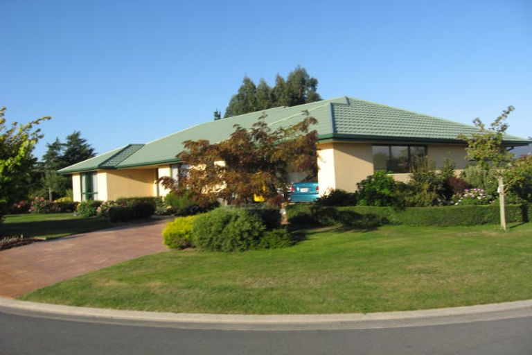 Photo of property in 14 Craigieburn Street, Darfield, 7510