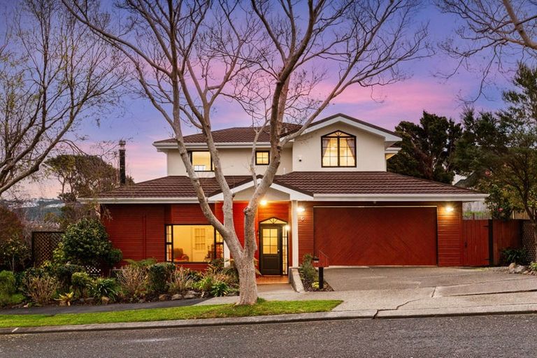 Photo of property in 6 Samwell Drive, Whitby, Porirua, 5024