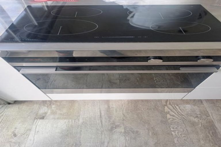 Photo of property in 72b Waimea Road, Waikanae Beach, Waikanae, 5036