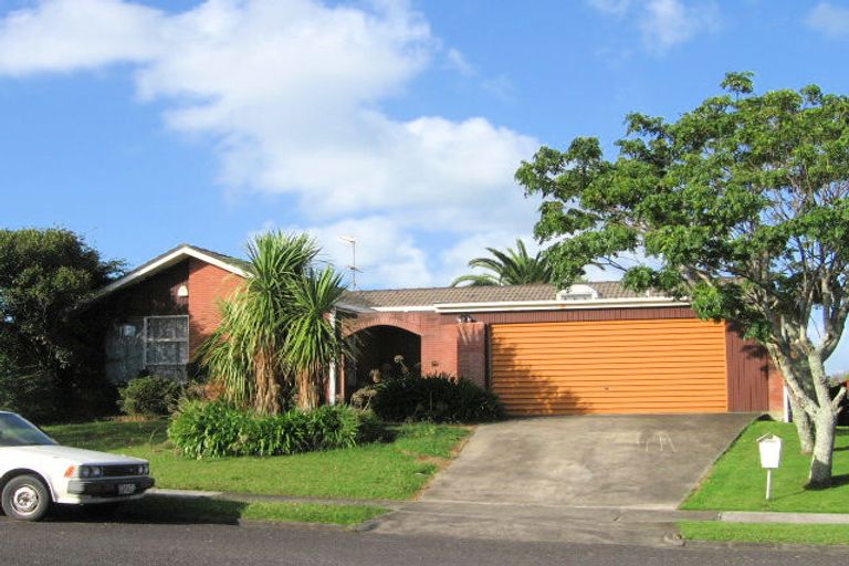 Photo of property in 15 Roysfield Lane, Sunnyhills, Auckland, 2010